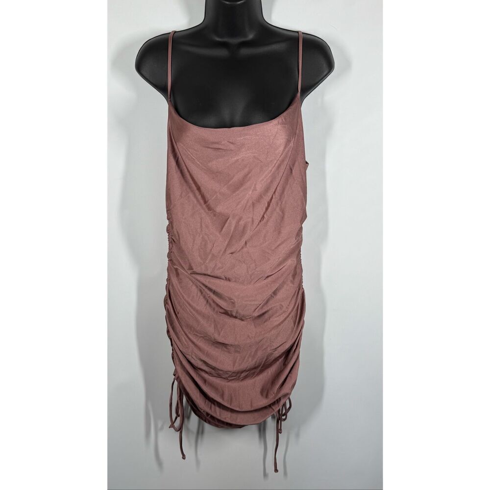Timing Women fitted dress size large NWT